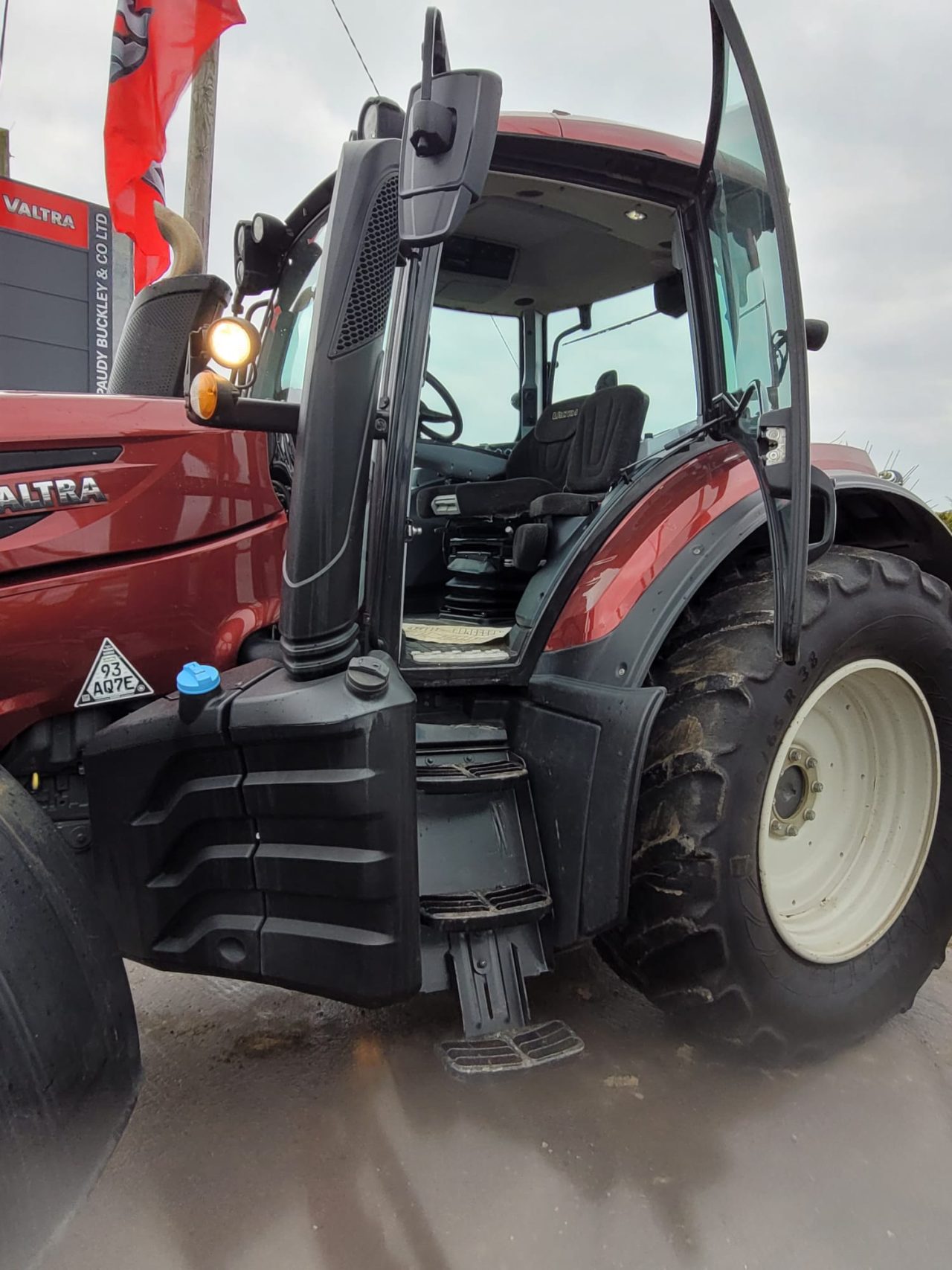 Quality Used Tractors for sale Cork Ireland Valtra New Holland