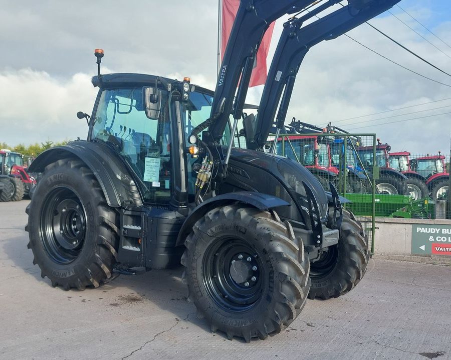 Quality Used Tractors for sale Cork Ireland Valtra New Holland